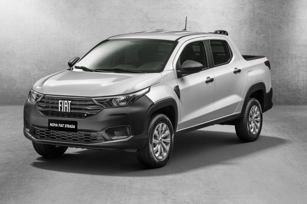 Fiat Strada Endurance: robustez e eficiência para o condutor 8 carros mais confortáveis do Brasil - picape Fiat Strada Endurance cinza