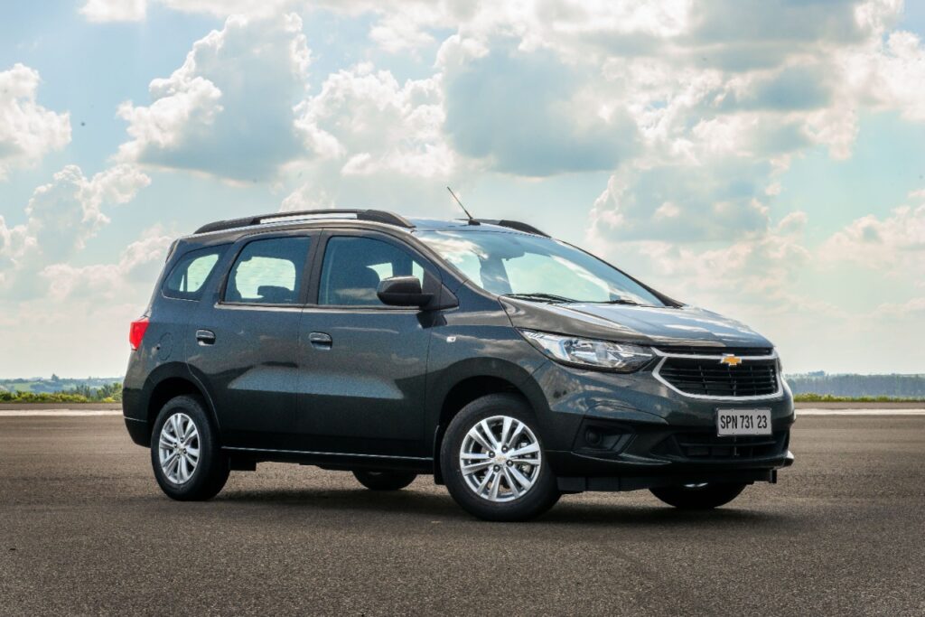 Chevrolet Spin 2023 é lançada mais equipada e com nova versão de 7 lugares 6 Chevrolet Spin 2023