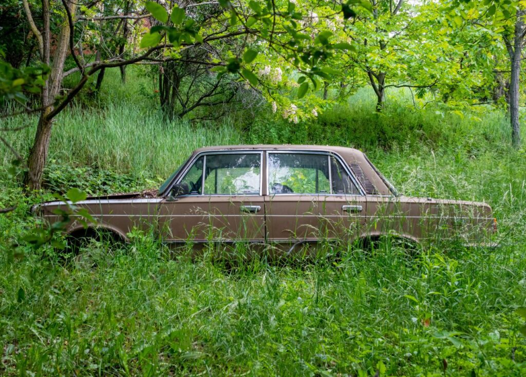 Como adquirir um carro por Usucapião 2 mercedes abandonado - como adquirir um carro por usucapião