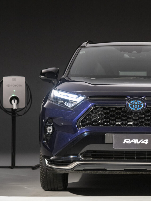 Story 4 RAV4 PHEV (10)