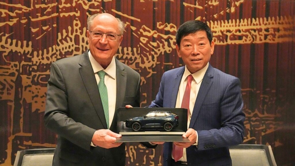 GWM confirma Haval H6 como primeiro modelo brasileiro 8 GWM SUV brasileiro Haval H6 Geraldo Alckmin