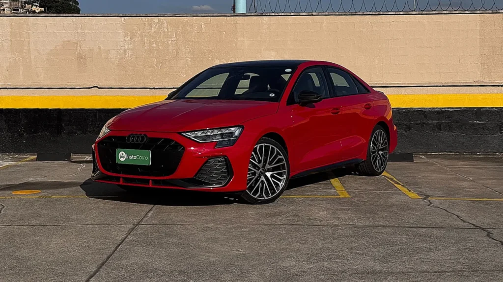 Audi A3 Sedan Performance Black: esportividade e refinamento na medida certa 4 Audi A3 Sedan Performance Black Vermelho Progressivo